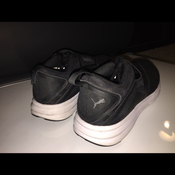 Puma - Picture 2 of 4